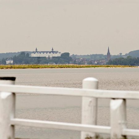 Strauers Hotel Am See Bosau Екстер'єр фото