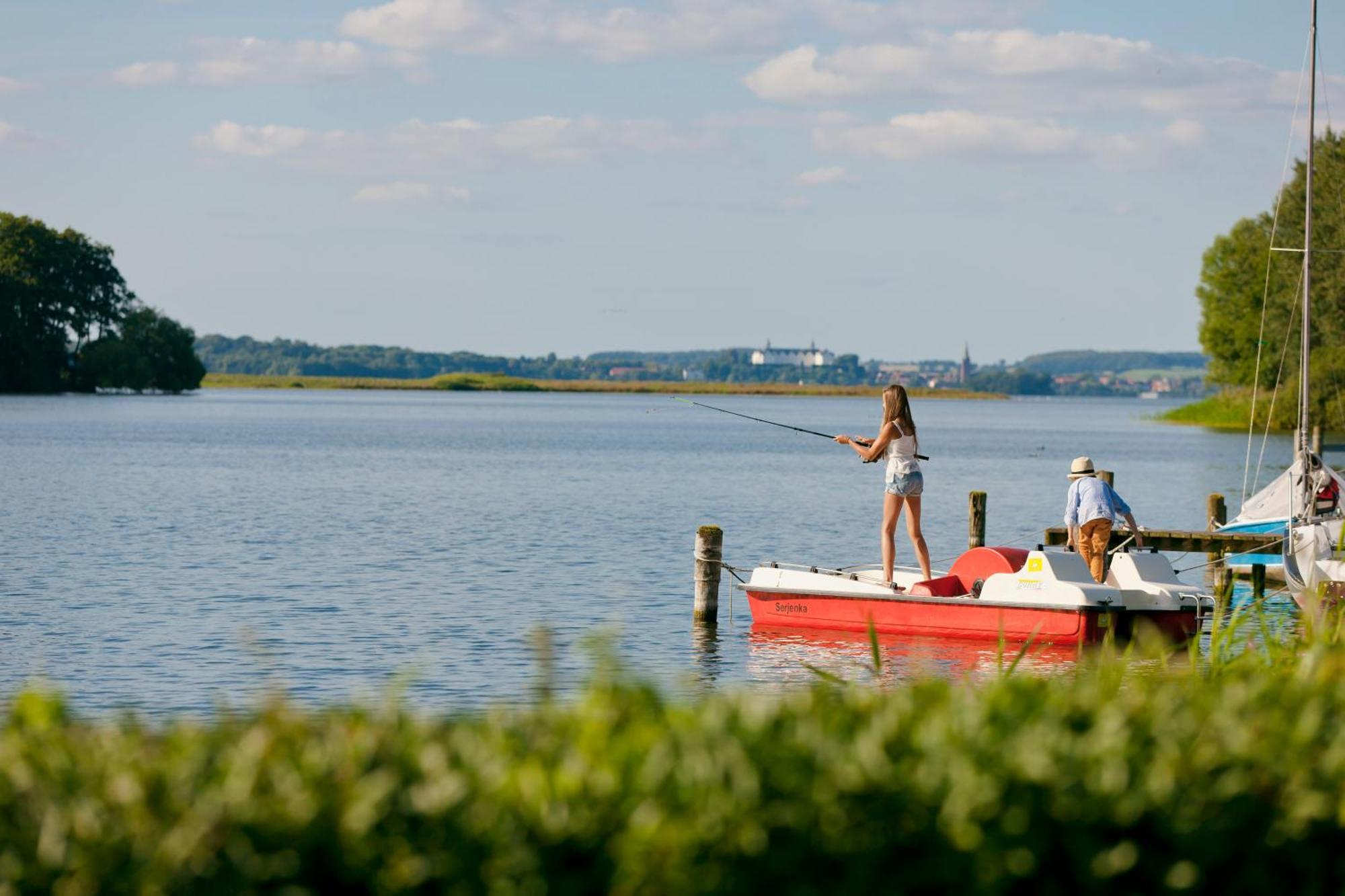 Strauers Hotel Am See Bosau Екстер'єр фото
