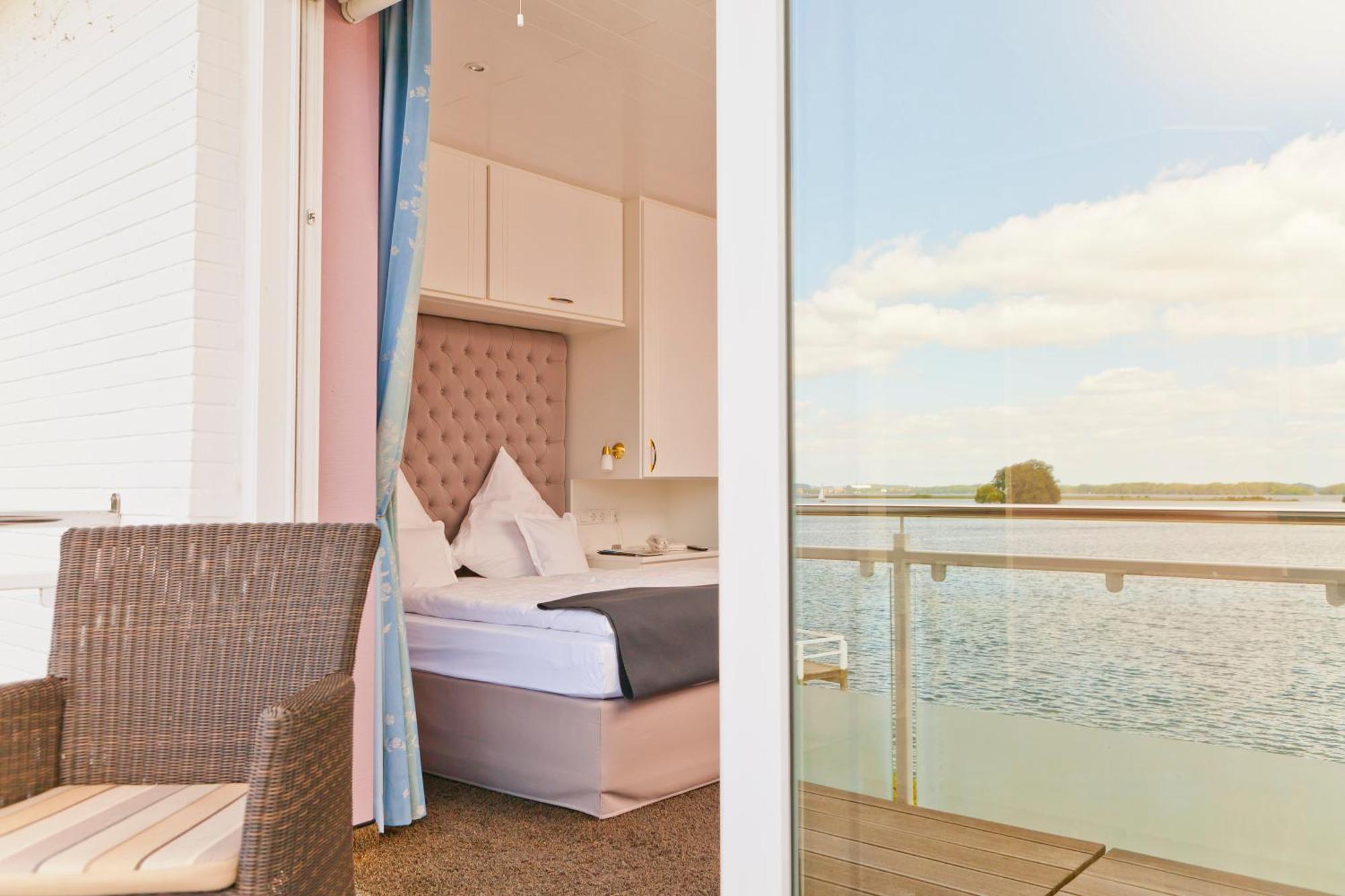 Strauers Hotel Am See Bosau Екстер'єр фото